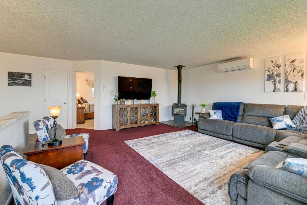 Family-Friendly Winston Vacation Rental with Deck!
